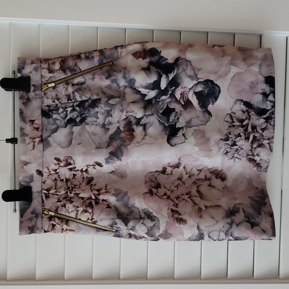 H&M floral skirt